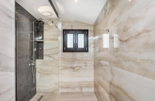 Kassandra Villa | Epta Villas Luxury Redefined
