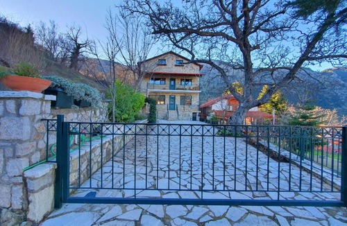 Eptalofos House | Eptalofos Central Residences