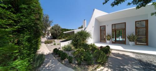 Ialyssos Villa | Ergon Hestia - Architectural Villa with Pool