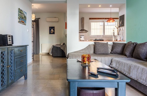 Kalamata Apartment | Erika's Oasis - Stylish Living in the Heart of History