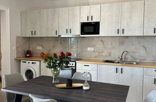 Frinion Apartment | Eris Apartment - 2 Bedroom Apartment