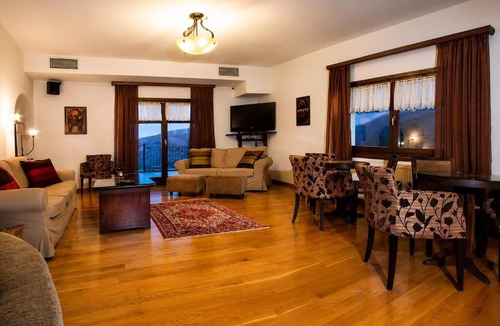 Portaria Condo | Erofili Hotel & Suites - Family Apart 2 Bedrooms