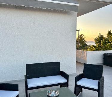 Andravida-Kyllini Apartment | Errant Blue House Kyllini