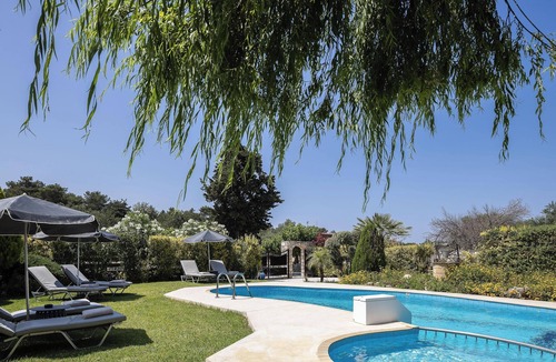 Filaki Villa | Escape to Blooming Gardens & Village Charm!