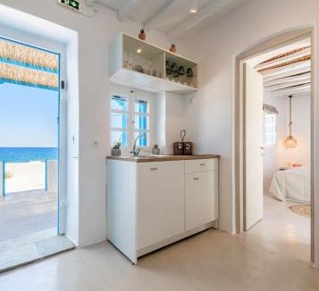 Mandrakia House | Esperanza Home Mandrakia
