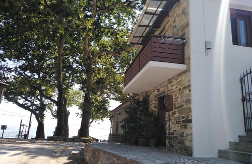 Keramidi Apartment | Eternal blue