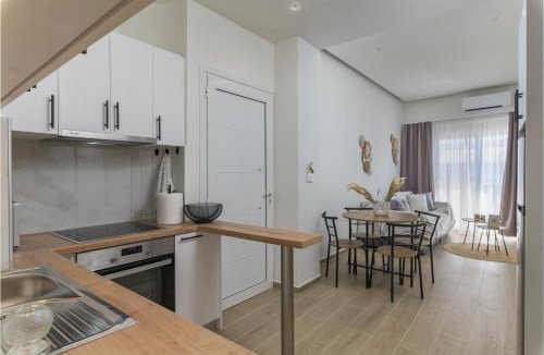 Old Quarter Apartment | Ethereal Apartments By The Sea- Central & Cozy Stay