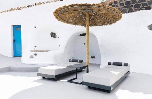 Fira Villa | Eva's Suite with with Jacuzzi and Sea view.