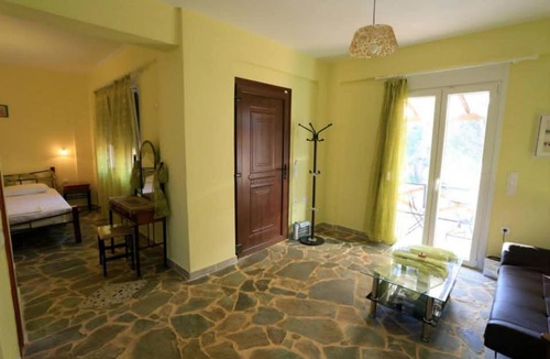 Tarti Apartment | Evaland Traditional Houses