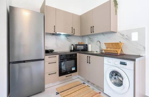 Rhodes Town Apartment | Evan Suites No 2 Apartment with Wi-Fi and Air Conditioning