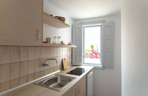 Folegandros Town Hotel | Evgenia Rooms