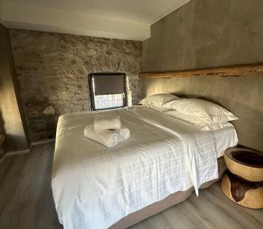 Xirokampi Hotel | Evoras Boutique Hotel
