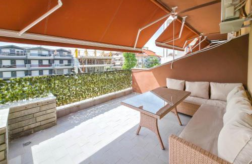 Katerini Apartment | EVROSTAR Studios by SDR