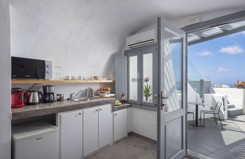 Firostefani House | Exclusive Suites