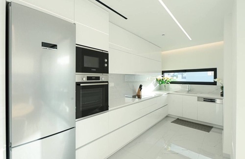 Heraklion Apartment | Executive 3-Bedroom Deluxe Stay