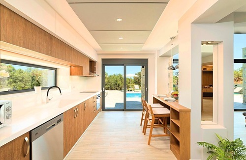Mathes House | für 30 Personen in Mathes, Kreta (West-Kreta) by Interhome