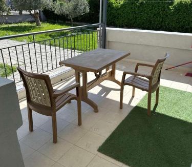 Neoi Epivates Apartment | F & R Villa