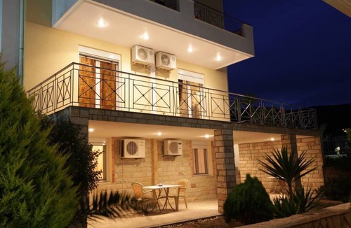 Aliverion Apartment | Family Apartment Cozy Getaway 5 min from the beach