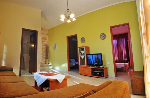 Agios Matthaios House | Family- Friendly House On The Beach