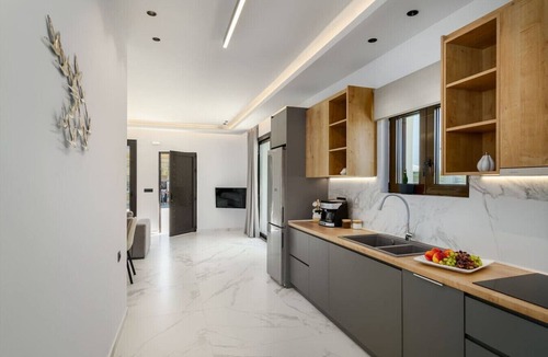 Rethymno Villa | Family Villa w/Pool, BBQ & Ping Pong, 1km from Beach