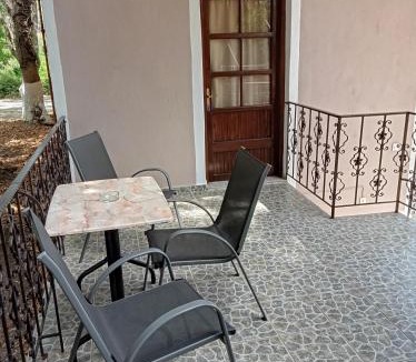 Kokkinon Neron Apartment | Fanis Rooms