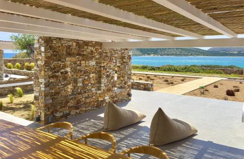 Antiparos Villa | Farous seaside sunset villa