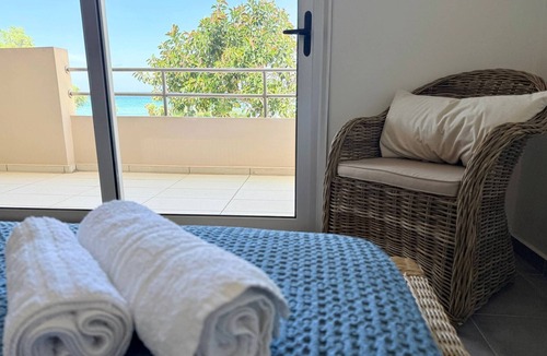 Kato Stalos Apartment | Fifty Shades of Blue 10 sec to sea 5PL 2BD 2BA