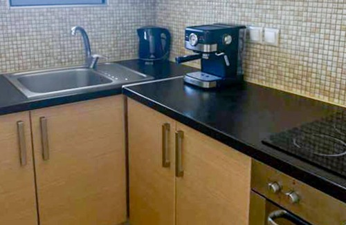 Filiatra Apartment | Filiatra Cozy Central Gem With Balcony