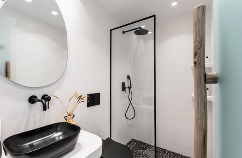 Old Town Naxos Hotel | Fleria Seaview Suites