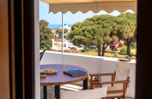 Artemonas Apartment | Flo Guest House