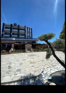 Mbrostar-Urë Hotel | Flogeri
