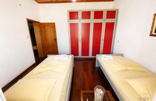 Gjirokaster Villa | Flowers House