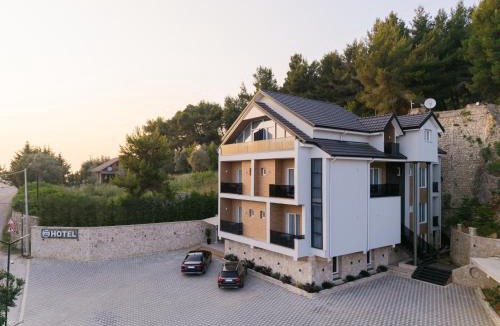 Fushe-Kruje Hotel | Forest Park Hotel Krujë - Nature and Calm at Kruja's Gate