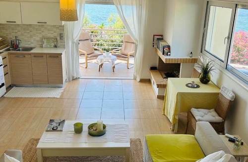 Gialtra House | Fotines Katikies