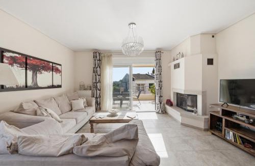 Alepou Apartment | Fox's Sunshine Apartment