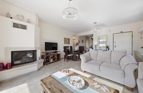 Alepou Apartment | Fox's Sunshine Apartment