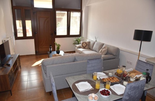 Trikala Apartment | Fully renovated apartment-Trikala Agia Moni