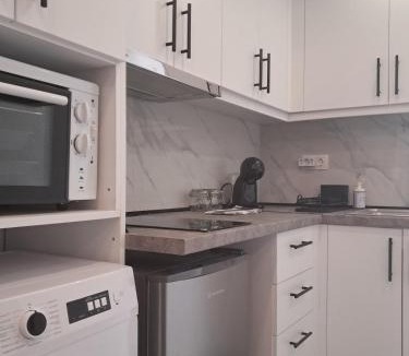 Agios Pavlos Apartment | Funky, cute flat close t center