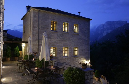 Aristi Hotel | Gamila Rocks Mountain Hotel