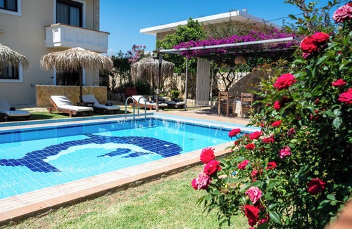 Kolymvari Villa | Garden Blue By Greoudis