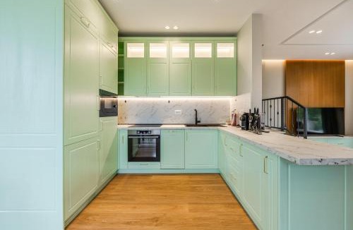 Ishem Villa | Garden Breeze Stay Villa 1 - Gala Residence by PikHost