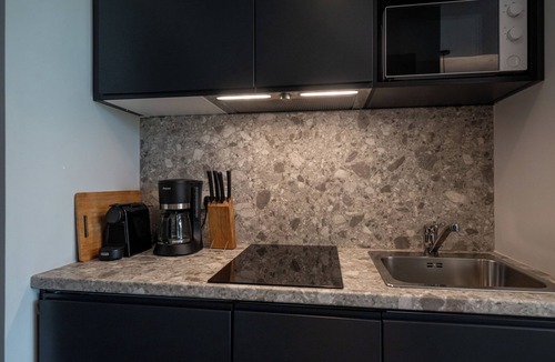 Akovitika Apartment | Garden Suite with Private Courtyard & Pool Access