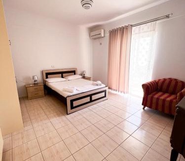 Kodrra Apartment | Garden Villa Sarande Apt-5