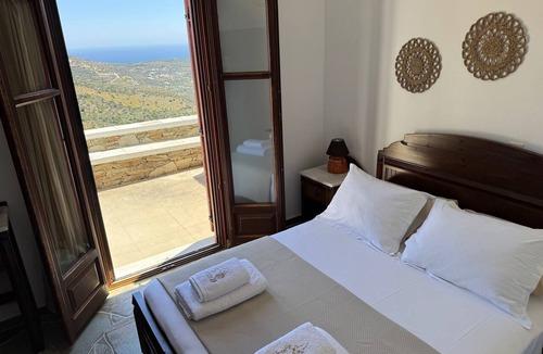 Platis Gialos Apartment | Gardenia - Mirsini Apartments in Sifnos
