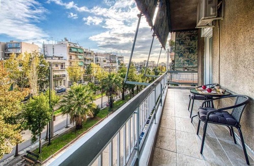 Athens City Centre Apartment | Gazi apartment with Acropolis views
