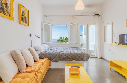 Agios Sostis Apartment | Gefyra