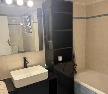 Alimos Apartment | George's apartment