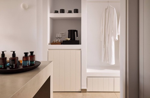 Platis Gialos Apartment | Gerani Suites Sifnos