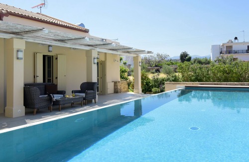 Palio Gerani Villa | Geraniotis Villa-Your Home in Crete!