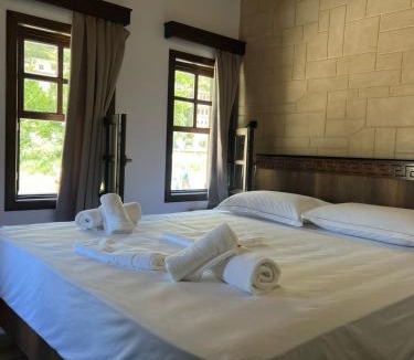 Berat Bed & Breakfast | Gimis House Hotel